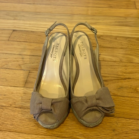Talbots espadrilles with peep toe size 6.5 - Picture 2 of 5